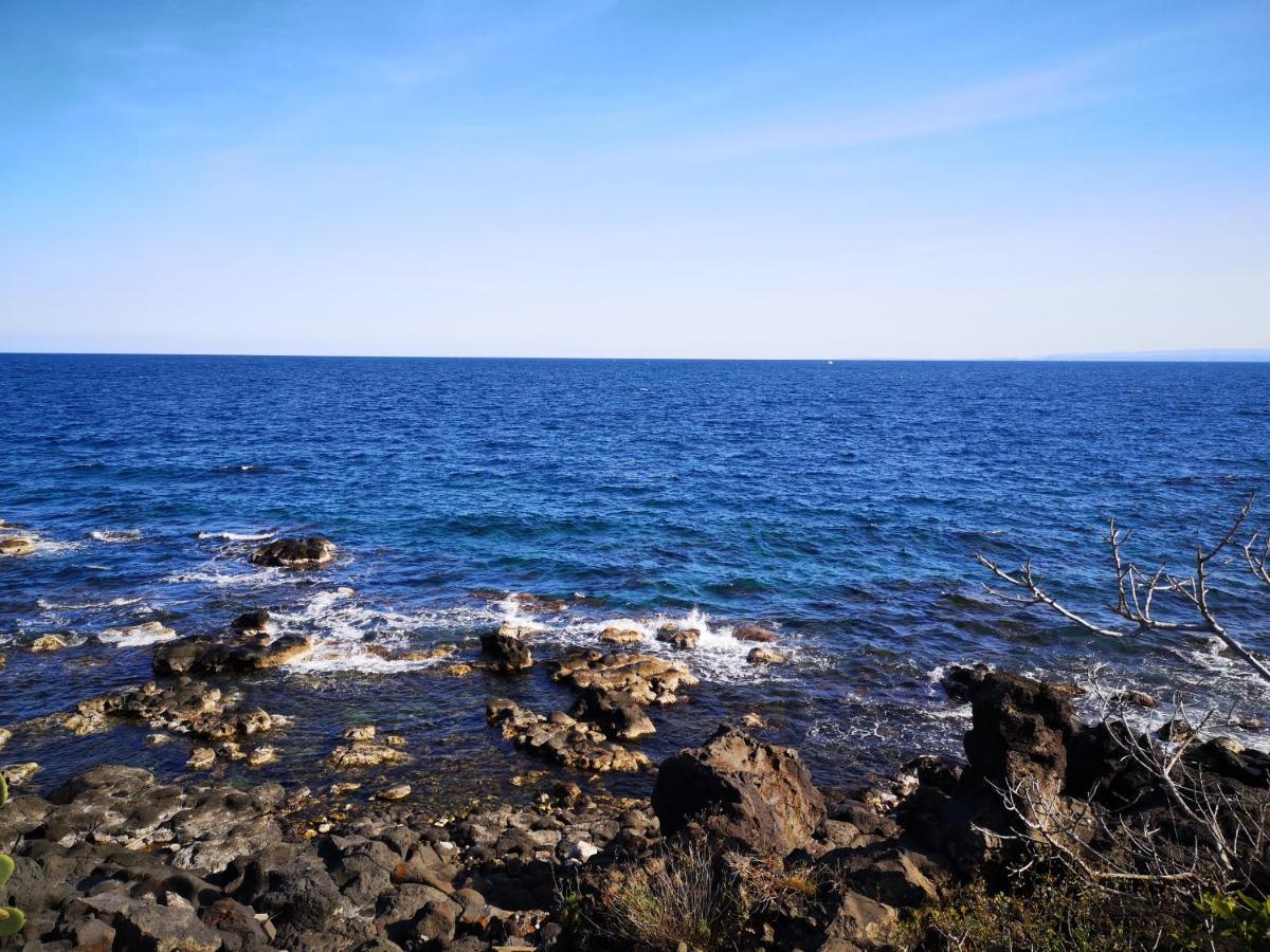 La Lampara Apartment Aci Castello Buitenkant foto
